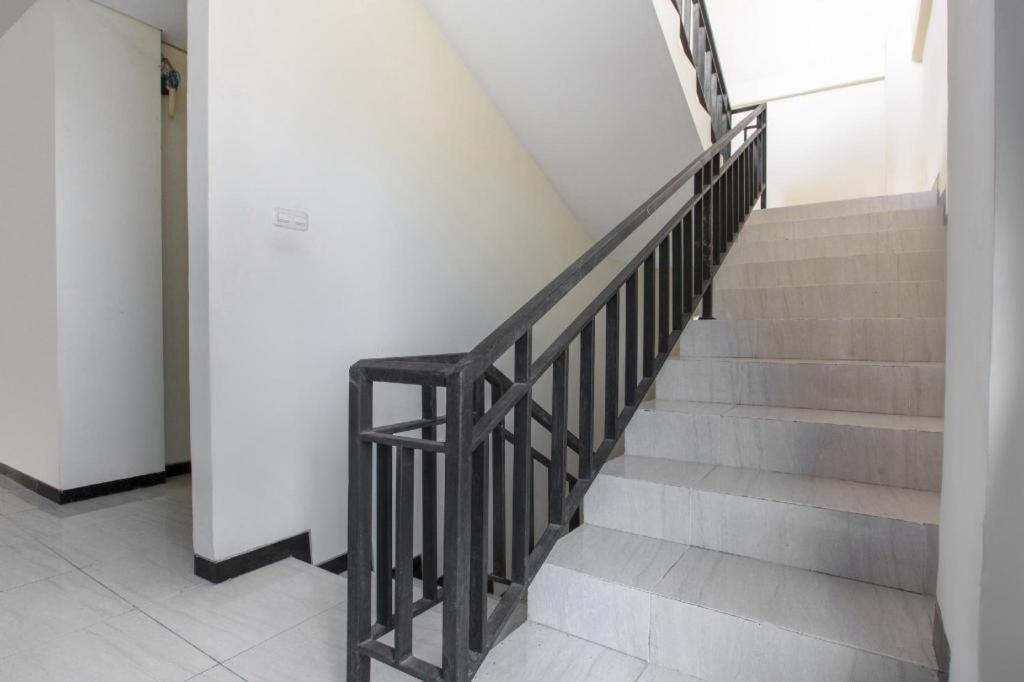 Reddoorz Syariah Near Transmart Mall Palembang Kültér fotó
