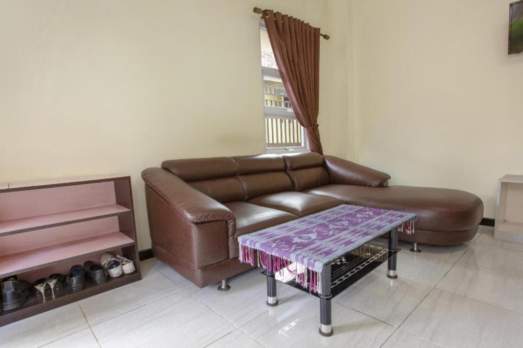 Reddoorz Syariah Near Transmart Mall Palembang Kültér fotó