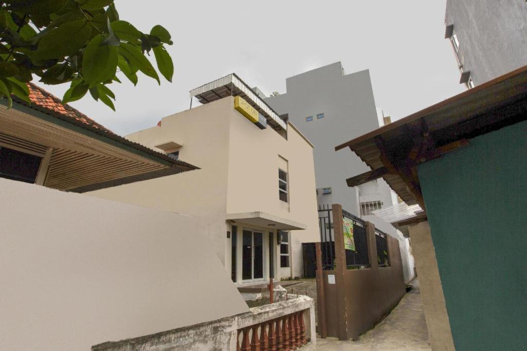 Reddoorz Syariah Near Transmart Mall Palembang Kültér fotó