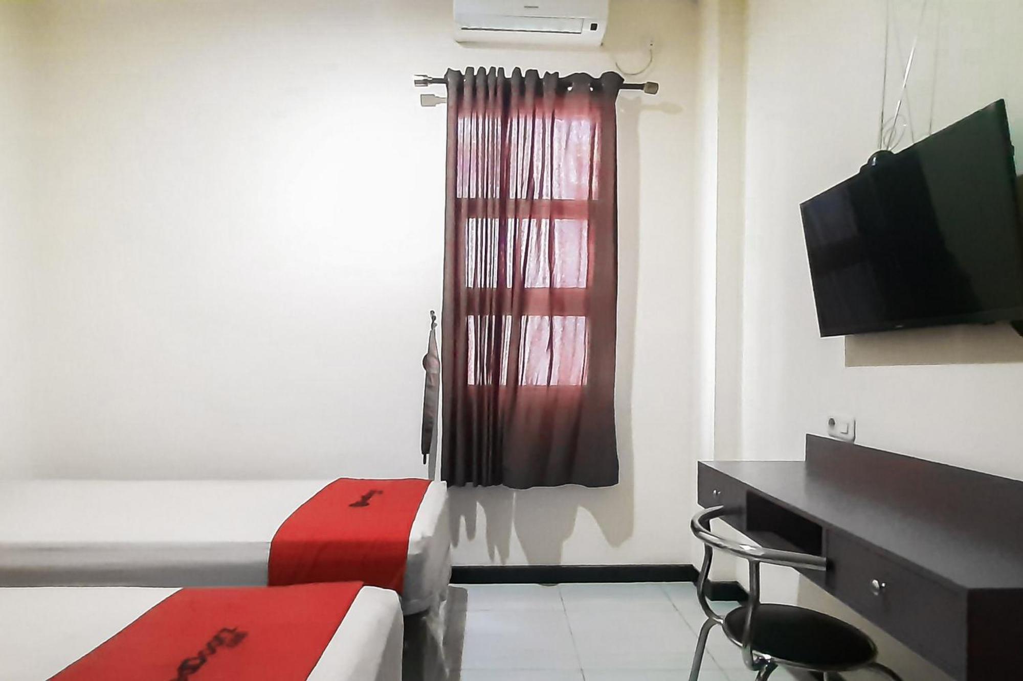 Reddoorz Syariah Near Transmart Mall Palembang Kültér fotó