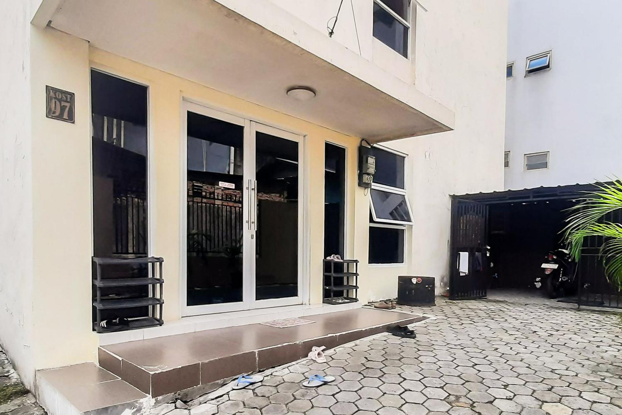 Reddoorz Syariah Near Transmart Mall Palembang Kültér fotó
